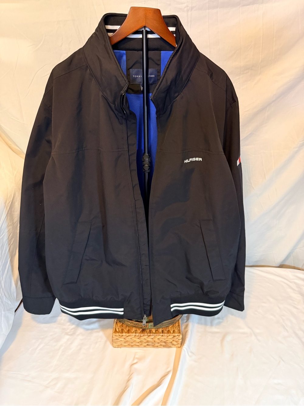 Tommy Hilfiger Black Bomber Jacket Mesh Lined Water Resistant Size XXL (KK10)